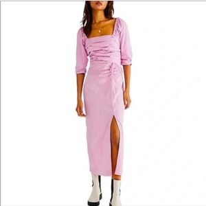 Free People womans looking stunning Pink Ruched midi Dress size S